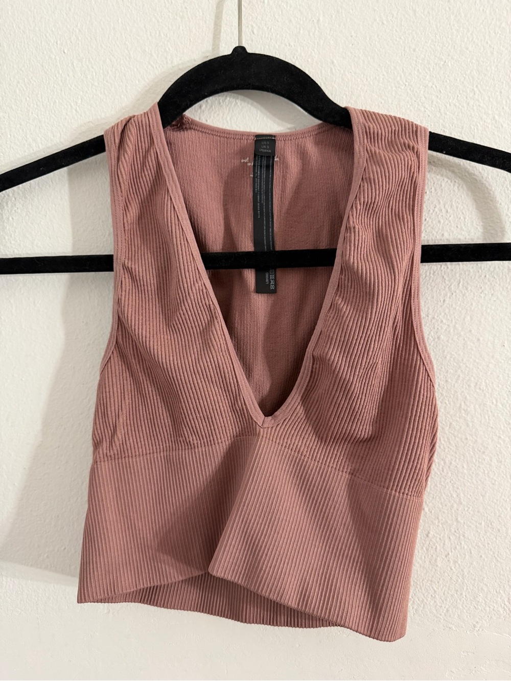 Urban Outfitters Out From Under Ribbed V-Neck Cropped Tank - Dusty Rose